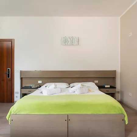 Hotel Scoiattolo Baselga di Pinè Buitenkant foto